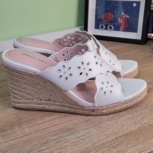 Draper James Shoes - Draper James Emily White Floral Wedge Sandals Feminine  NWT 10
